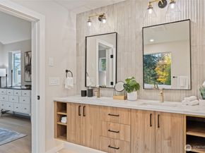 12426 NE 90th Street, Kirkland WA 98033