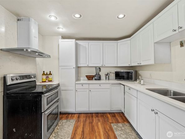 14937 133rd Avenue SE, Renton WA 98058