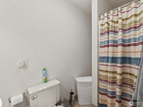 14937 133rd Avenue SE, Renton WA 98058