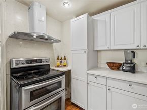 14937 133rd Avenue SE, Renton WA 98058