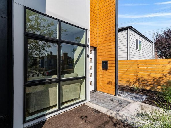 1616 S Juneau Street, Seattle WA 98108