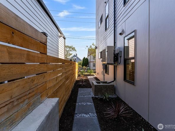 1616 S Juneau Street, Seattle WA 98108