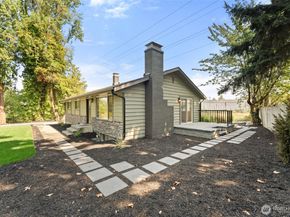 12215 SE 35th Street, Bellevue WA 98006