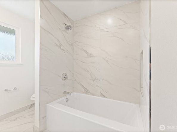 12215 SE 35th Street, Bellevue WA 98006