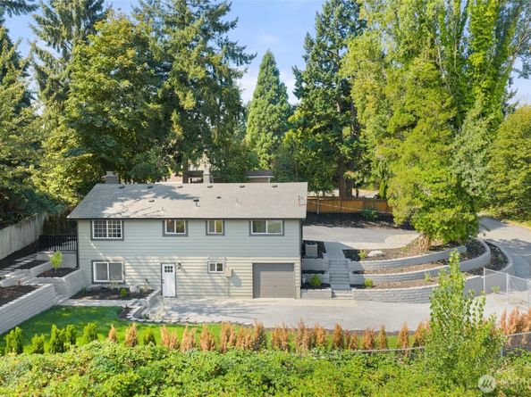 12215 SE 35th Street, Bellevue WA 98006