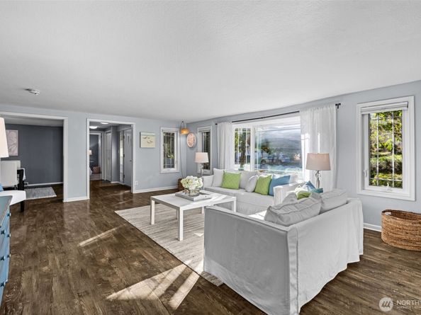 15220 12th Avenue NE 15220, Shoreline WA 98155