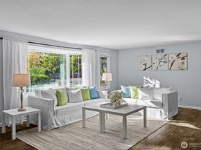 15220 12th Avenue NE 15220, Shoreline WA 98155