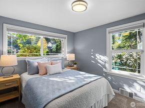15220 12th Avenue NE 15220, Shoreline WA 98155