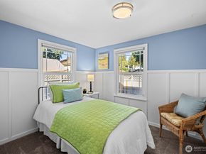 15220 12th Avenue NE 15220, Shoreline WA 98155