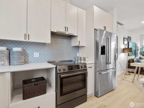 6604 Carleton Avenue S B, Seattle WA 98108