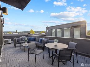 6604 Carleton Avenue S B, Seattle WA 98108