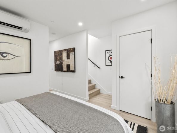 6604 Carleton Avenue S B, Seattle WA 98108