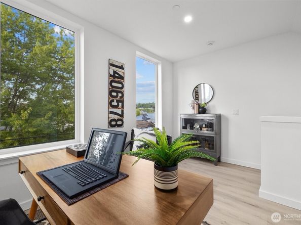 6604 Carleton Avenue S B, Seattle WA 98108