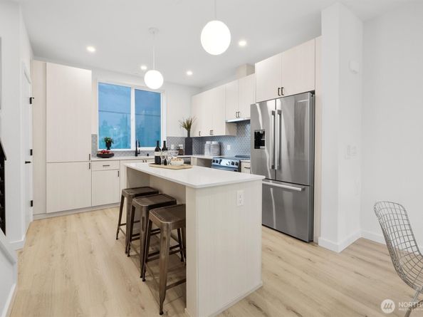 6604 Carleton Avenue S B, Seattle WA 98108