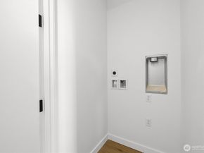 6604 Carleton Avenue S B, Seattle WA 98108