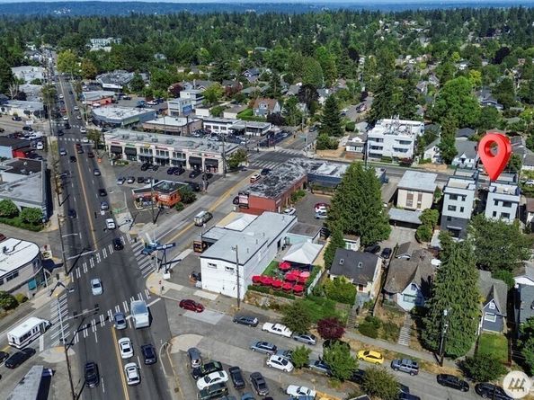 7739 15th Avenue NE C, Seattle WA 98115