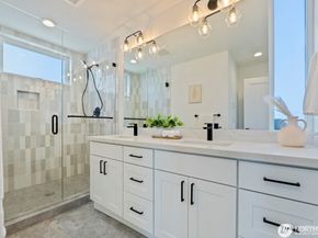 7739 15th Avenue NE C, Seattle WA 98115