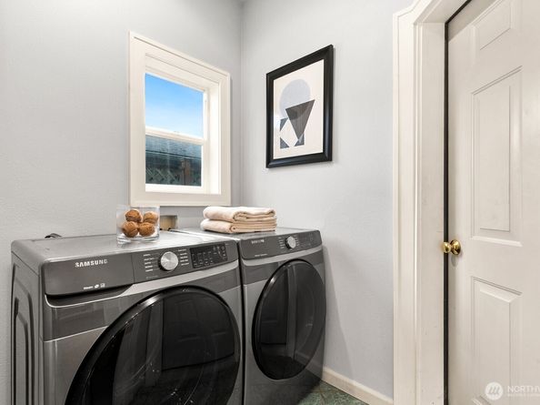 10027 Dibble Avenue NW, Seattle WA 98177
