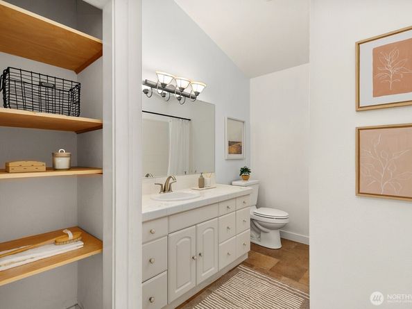 10027 Dibble Avenue NW, Seattle WA 98177