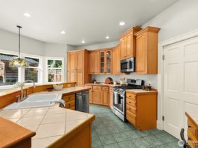 10027 Dibble Avenue NW, Seattle WA 98177