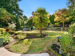 10027 Dibble Avenue NW, Seattle WA 98177