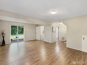 1814 Monterey Avenue NE, Renton WA 98056
