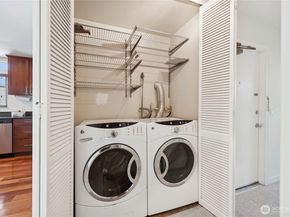 510 Ward Street 401, Seattle WA 98109