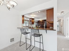 510 Ward Street 401, Seattle WA 98109