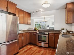 510 Ward Street 401, Seattle WA 98109
