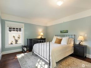 2430 8th Avenue W, Seattle WA 98119
