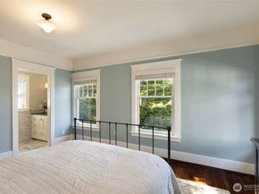 2430 8th Avenue W, Seattle WA 98119