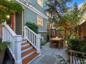 2430 8th Avenue W, Seattle WA 98119