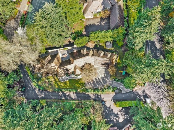 8150 Evergreen Lane, Mercer Island WA 98040