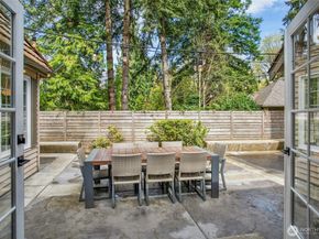 8150 Evergreen Lane, Mercer Island WA 98040