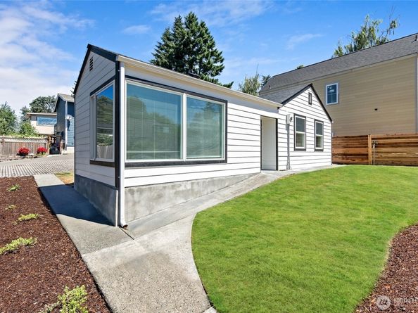 9237 36th Avenue S A, Seattle WA 98118