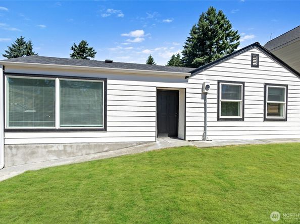 9237 36th Avenue S A, Seattle WA 98118