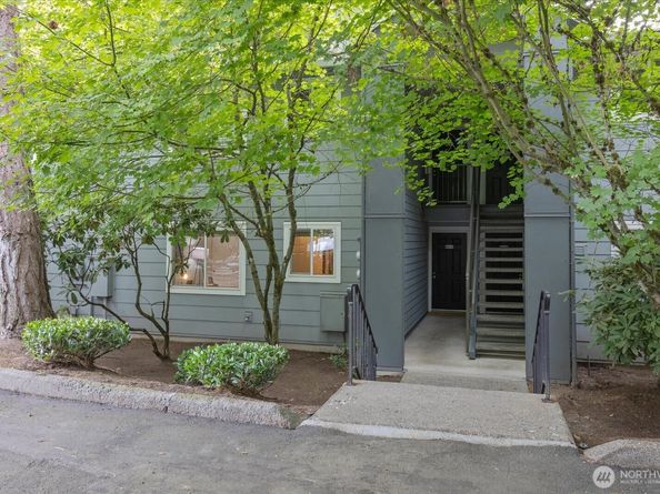 10018 NE 127th Place B109, Kirkland WA 98034