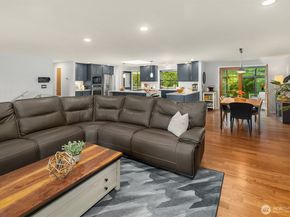 12079 Sunrise Drive NE, Bainbridge Island WA 98110