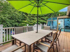 12079 Sunrise Drive NE, Bainbridge Island WA 98110