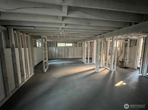 4053 NE 55th Street, Seattle WA 98105