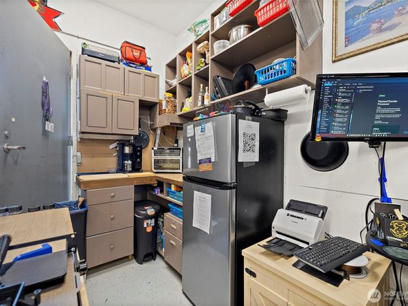 128 NE 125th Street, Seattle WA 98125