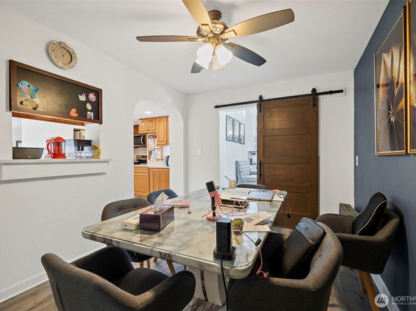 128 NE 125th Street, Seattle WA 98125