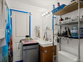 128 NE 125th Street, Seattle WA 98125