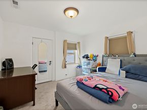 128 NE 125th Street, Seattle WA 98125