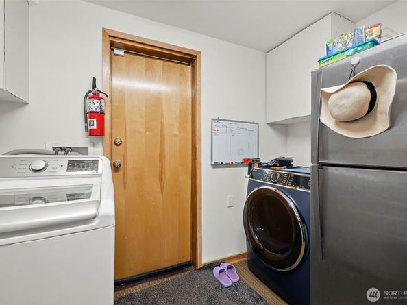 128 NE 125th Street, Seattle WA 98125