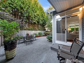 319 196th Place SW 102, Lynnwood WA 98036