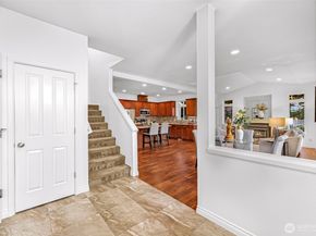 319 196th Place SW 102, Lynnwood WA 98036