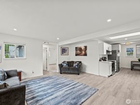 2426 NE 30th Street, Bremerton WA 98310