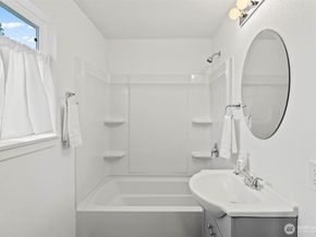 2426 NE 30th Street, Bremerton WA 98310