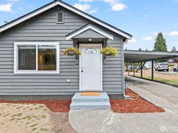 2426 NE 30th Street